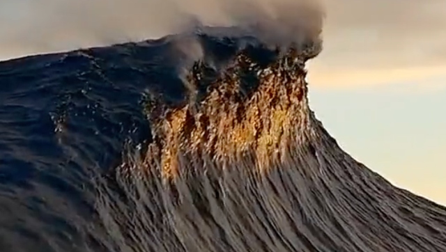 Watch| The truth behind viral video of sea wave touching clouds Watch| The truth behind viral video of sea wave touching clouds
