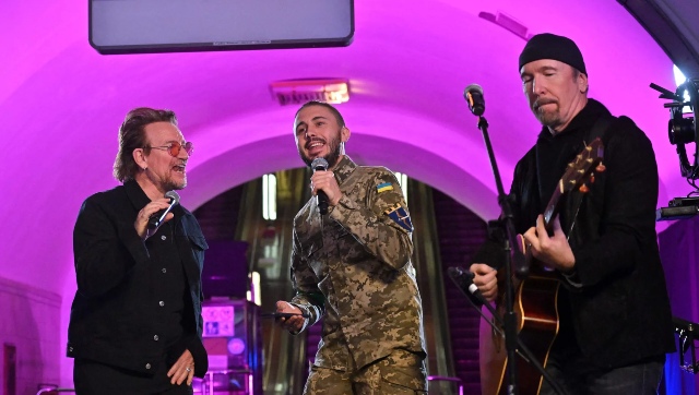 Watch | U2's Bono and the Edge perform in Kyiv metro station, share stage with pop-rock band Antytila Watch | U2's Bono and the Edge perform in Kyiv metro station, share stage with pop-rock band Antytila