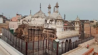 Gyanvapi case: 'Shivling area to remain sealed, namaz to continue', says SC