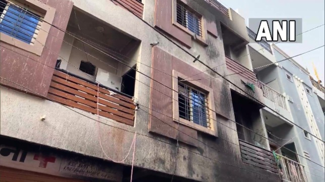 MP: At least seven dead as fire breaks out at residential building in Indore MP: At least seven dead as fire breaks out at residential building in Indore