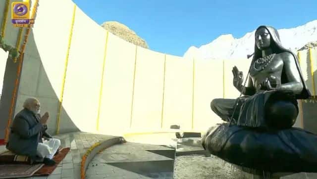  Made from chlorite schist, a rock that is known to withstand rain, sunshine and harsh climate, the Adi Guru Shankaracharya statue weighs 35 tonnes. Image Courtesy: @DDNational/Twitter