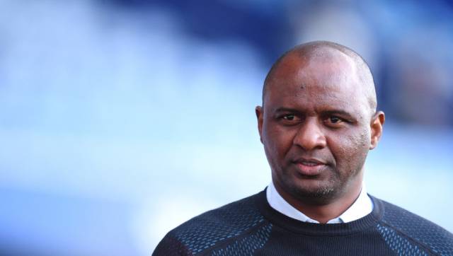 Watch: Crystal Palace manager Patrick Vieira appears to kick Everton fan amid pitch invasion Watch: Crystal Palace manager Patrick Vieira appears to kick Everton fan amid pitch invasion