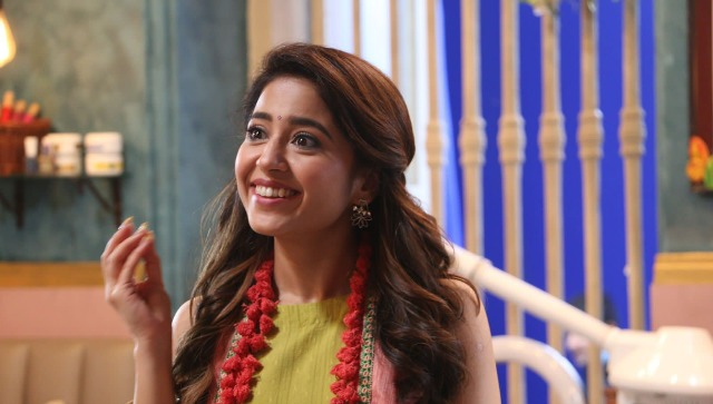 Shweta Tripathi Sharma on her character Sunaina in Escaype Live: She is sunshine in human form Shweta Tripathi Sharma on her character Sunaina in Escaype Live: She is sunshine in human form