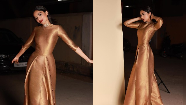 Sobhita Dhulipala looks ethereal in golden body-hugging gown as she promotes Major on Sarkar season 2 Sobhita Dhulipala looks ethereal in golden body-hugging gown as she promotes Major on Sarkar season 2