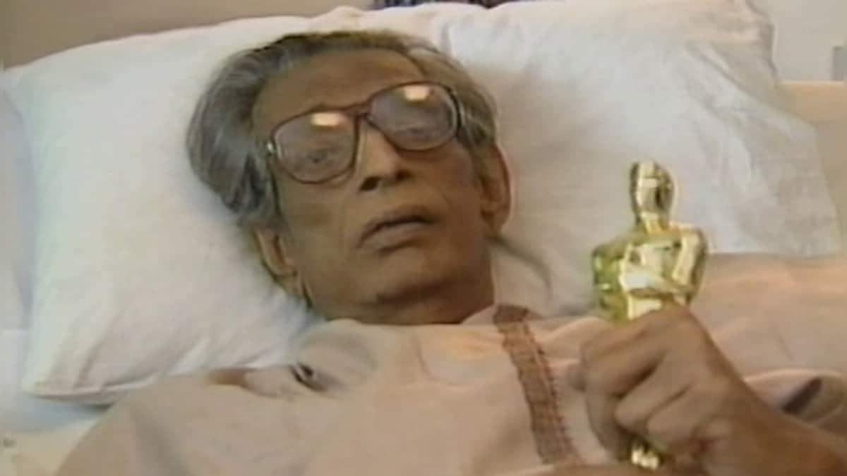 Ray-esque | Throwback to thirty years ago when Satyajit Ray became the first Indian to receive the Oscar award