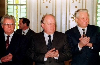 Belarus leader Stanislav Shushkevich who helped dissolve Soviet Union dies at 87