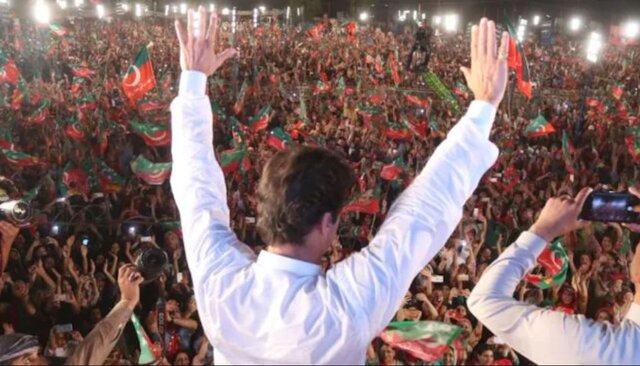 Pakistan: Imran Khan remains in hunt for power, but all depends on coming Punjab bypolls Pakistan: Imran Khan remains in hunt for power, but all depends on coming Punjab bypolls