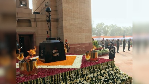 Iconic inverted rifle & helmet, symbol of fallen soldiers at India Gate shifted to National War Memorial