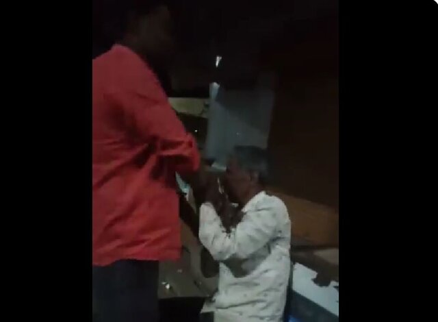 'Is your name Mohammad?': Mentally ill elderly man thrashed, later found dead in Madhya Pradesh's Neemuch 'Is your name Mohammad?': Mentally ill elderly man thrashed, later found dead in Madhya Pradesh's Neemuch