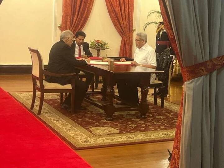 Sri Lanka: Ranil Wickremesinghe returns as PM, makes economic recovery the priority