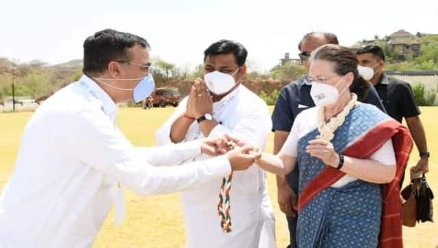 Congress interim president Sonia Gandhi arrives uin Udaipur for the Chintan Shivir. Image Courtesy: @INCIndia/Twitter 