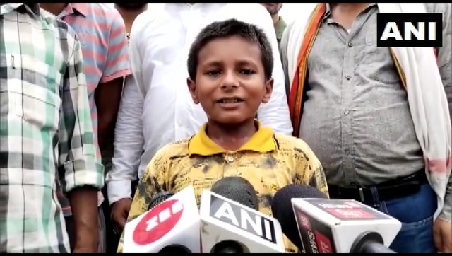 12-year-old Sonu Kumar is the centre of attention in Bihar; here’s why politicos are lining up to help him 12-year-old Sonu Kumar is the centre of attention in Bihar; here’s why politicos are lining up to help him