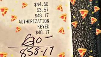 'I'm going to pаss out': US waitress receives $810 tip, most in her 20-year restaurant career