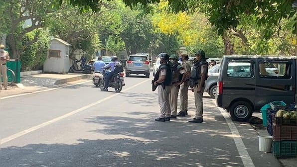 Two unattended bags trigger panic at Vasant Vihar market