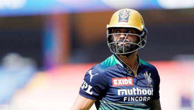 Watch: Virat Kohli disappoints with third golden duck of IPL 2022 Watch: Virat Kohli disappoints with third golden duck of IPL 2022