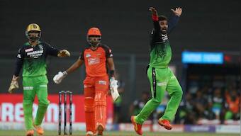 IPL 2022: RCB succeeded in putting pressure on pacer Umran Malik, says Wanindu Hasaranga