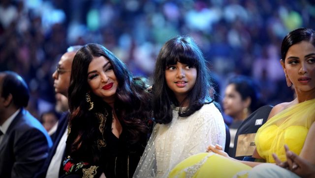 Watch: Aishwarya Rai Bachchan cheers for Abhishek Bachchan at IIFA Watch: Aishwarya Rai Bachchan cheers for Abhishek Bachchan at IIFA