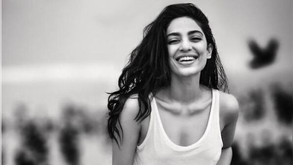 Sobhita Dhulipala showcases her hotness in a monochrome picture