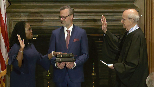 Ketanji Brown Jackson sworn in as first Black woman on US Supreme Court Ketanji Brown Jackson sworn in as first Black woman on US Supreme Court