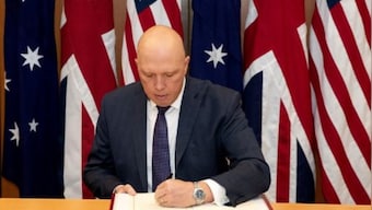 Australia lashes out at 'loose comments' by former defence minister after he reveals US nuclear subs plan