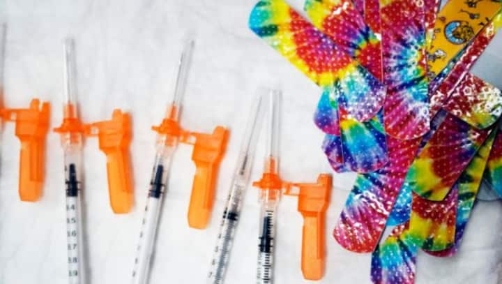 US FDA advisers endorse first COVID-19 shots for children under the age of five