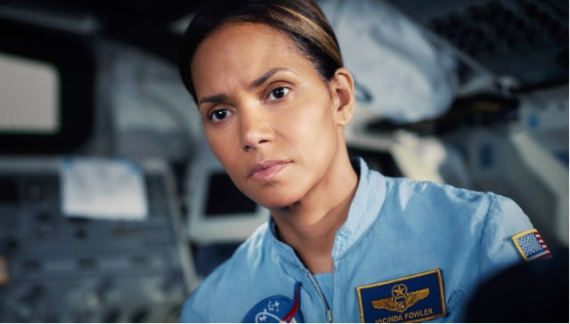 Halle Berry talks about the concept of Moonfall: We all have this fascination about the end of the world Halle Berry talks about the concept of Moonfall: We all have this fascination about the end of the world