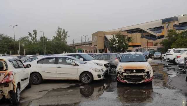 Authorities fight as car thieves strike Delhi Metro car parks