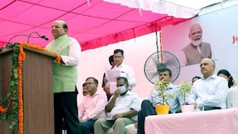 Lieutenant Governor launches special cleanliness drive in Delhi; Kejriwal, Sisodia give it a miss