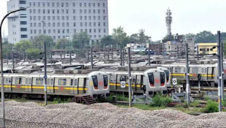 Delhi metro shuts all gates of THESE three stations due to 'security reasons'