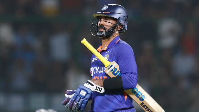 Dinesh Karthik of India during the 1st T20I match between India and South Africa held at the Arun Jaitley Stadium, Delhi on the 9th June 2022 Photo by Deepak Malik/ Sportzpics for BCCI