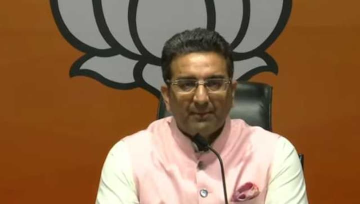 BJP attacks ex-VP Hamid Ansari and Congress, asks them to come clean on Pakistan journalist's claims