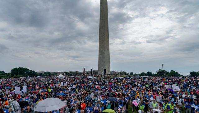 US Senate negotiators announce deal on gun control, breaking logjam US Senate negotiators announce deal on gun control, breaking logjam