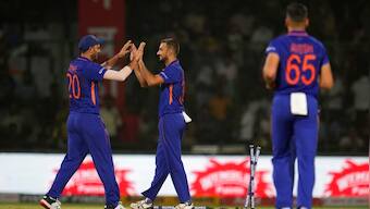 Watch: Harshal Patel bamboozles David Miller with a slower delivery