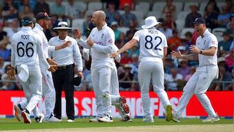Watch: Henry Nicholls gets out in bizarre fashion against England, video goes viral