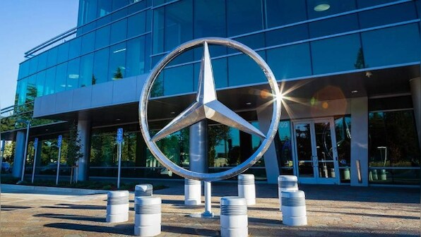 Mercedes Benz recalls one million cars, mainly SUVs and minivans, over fear of faulty brakes