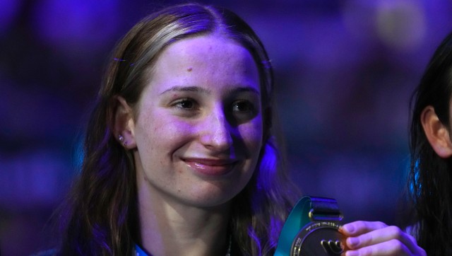 Mollie O'Callaghan becomes youngest women's 100m freestyle world champion in 30 years Mollie O'Callaghan becomes youngest women's 100m freestyle world champion in 30 years