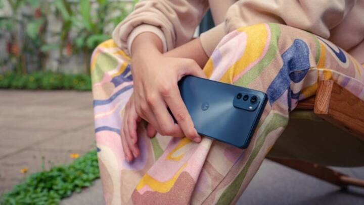 Motorola launches the Moto E32S For Rs 8,999, check out the specifications and offers