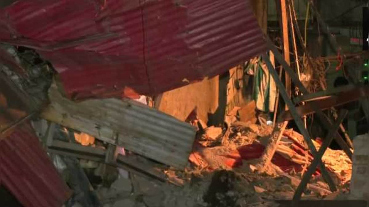 Mumbai: One dead, 18 injured after ground plus two storey building collapses in West Bandra's Shastri Nagar