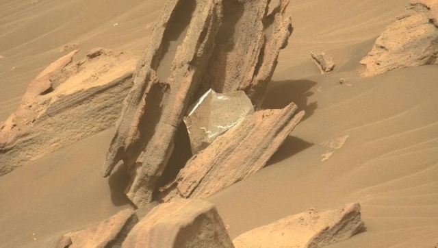 NASA's Perseverance Mars Rover found “human trash” on Mars NASA's Perseverance Mars Rover found “human trash” on Mars