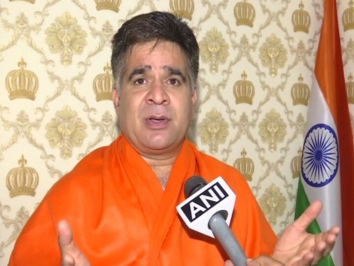 BJP slams parties raising issue of 'non-local' voters in J&K, reminds PDP its founder fought election from UP