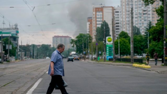 Russia launches airstrikes on Kyiv; Putin warns West on arms, says will hit 'objects that we haven't yet struck' Russia launches airstrikes on Kyiv; Putin warns West on arms, says will hit 'objects that we haven't yet struck'