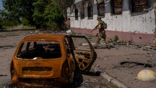 Russia-Ukraine war: Kyiv forces locked in grinding battle to control country's east from invaders as it waits for weapon Russia-Ukraine war: Kyiv forces locked in grinding battle to control country's east from invaders as it waits for weapon