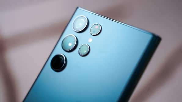 Samsung officially unveils their new 200MP smartphone camera sensor