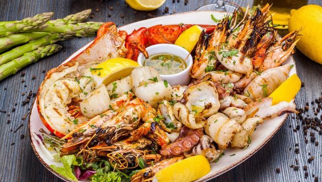 5 reasons why you should avoid consuming seafood during monsoon 5 reasons why you should avoid consuming seafood during monsoon