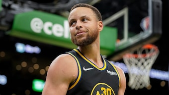 NBA Finals: Golden State Warriors coach Steve Kerr likens Stephen Curry to tennis legend Roger Federer
