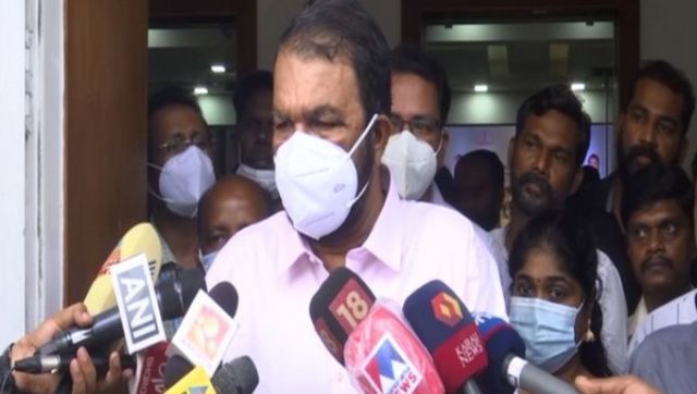 Kerala teen installs flex board for acing Class 10 exams, education minister praises move Kerala teen installs flex board for acing Class 10 exams, education minister praises move