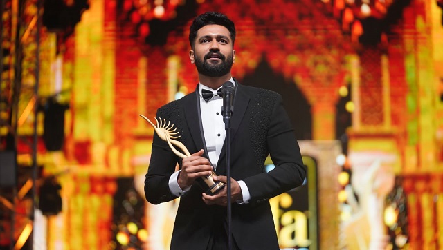 IIFA Awards 2022: Vicky Kaushal, Kriti Sanon win top honours; check out complete winners list IIFA Awards 2022: Vicky Kaushal, Kriti Sanon win top honours; check out complete winners list