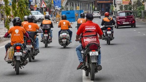 NITI Aayog pegs India's gig workforce at 2.35 crore by FY30; pitches for social security measures