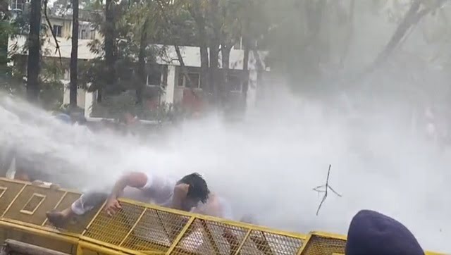 Chandigarh: Police use water cannon to disperse Punjab Congress workers Chandigarh: Police use water cannon to disperse Punjab Congress workers