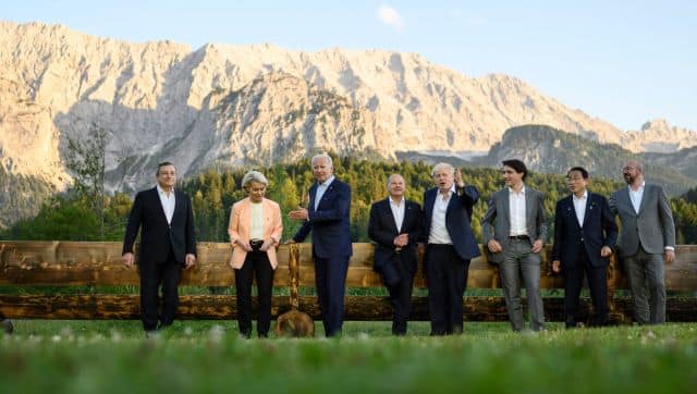 Italian Prime Minister Mario Draghi, President of the European Commission Ursula von der Leyen, US President Joe Biden, German Chancellor Olaf Scholz, British Prime Minister Boris Johnson, Canadian Prime Minister Justin Trudeau, Japanese Prime Minister Fumio Kishida, French President Emmanuel Macron and President of the European Council Charles Michel after a working dinner during the G7 Summit held at Elmau Castle, southern Germany. Image courtesy: @G7/Twitter